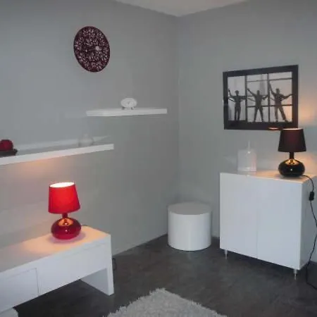 Aparthotel Tempologis *